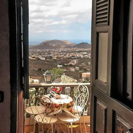 Casa Rural La Fuente بيت خشبي *